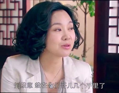 娱乐吃瓜酱小混混是谁,网络红人的崛起之路